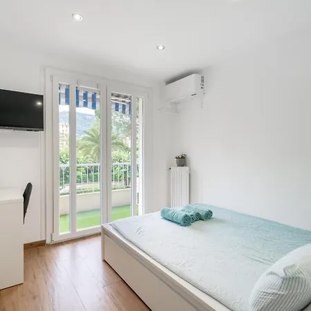 Modern Apartment, Steps From Tramway