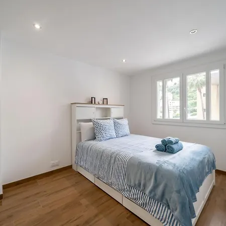 Modern Apartment, Steps From Tramway شقة نيس