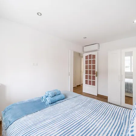 Daire Modern Apartment, Steps From Tramway Nice