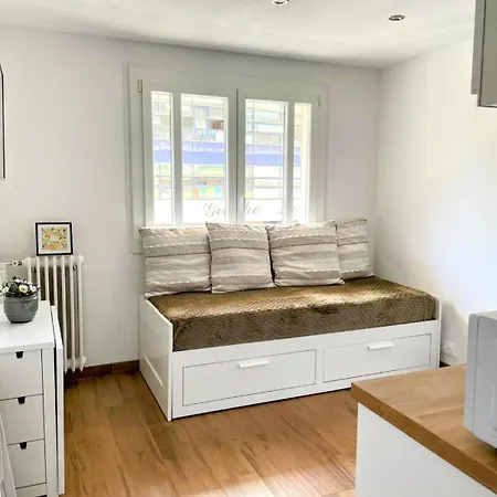 Modern Apartment, Steps From Tramway *