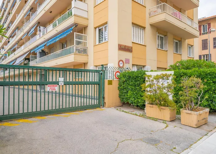 Modern Apartment, Steps From Tramway Appartement Nice