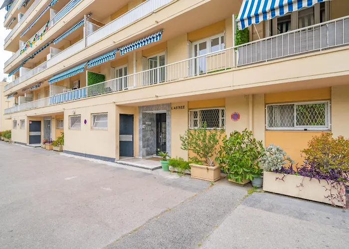 Апартаменты Modern Apartment, Steps From Tramway Ницца
