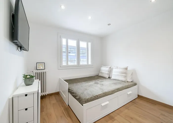 Modern Apartment, Steps From Tramway * Nice